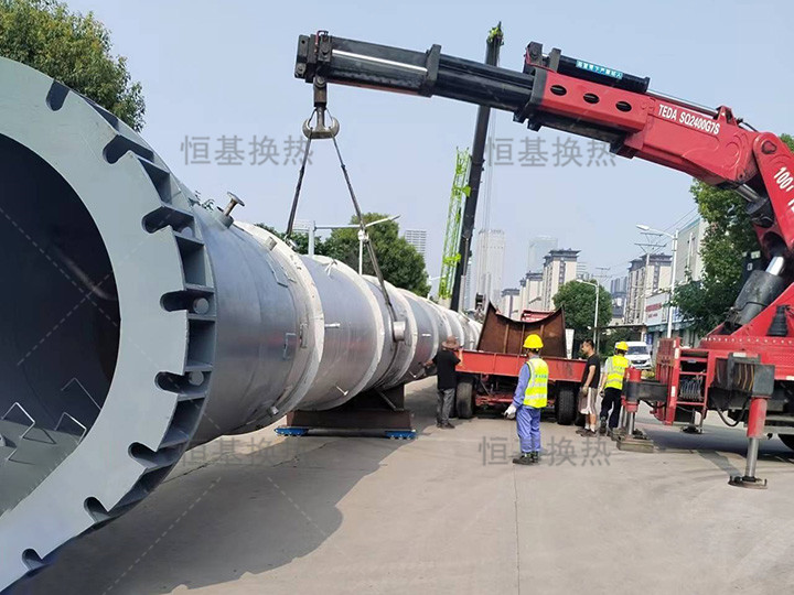 塔器發(fā)貨現(xiàn)場(chǎng)