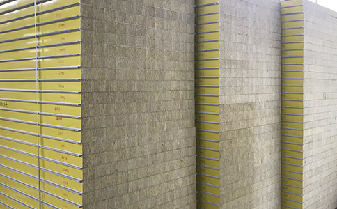 巖棉夾芯板具備的特點是什么？